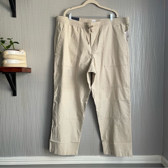 GAP Other - Gap Pants Men’s size XXL Easy Ripstop Beige